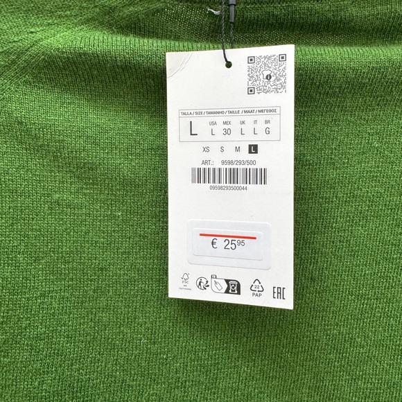 Zara cropped long sleeved sweater/top - Picture 3 of 5